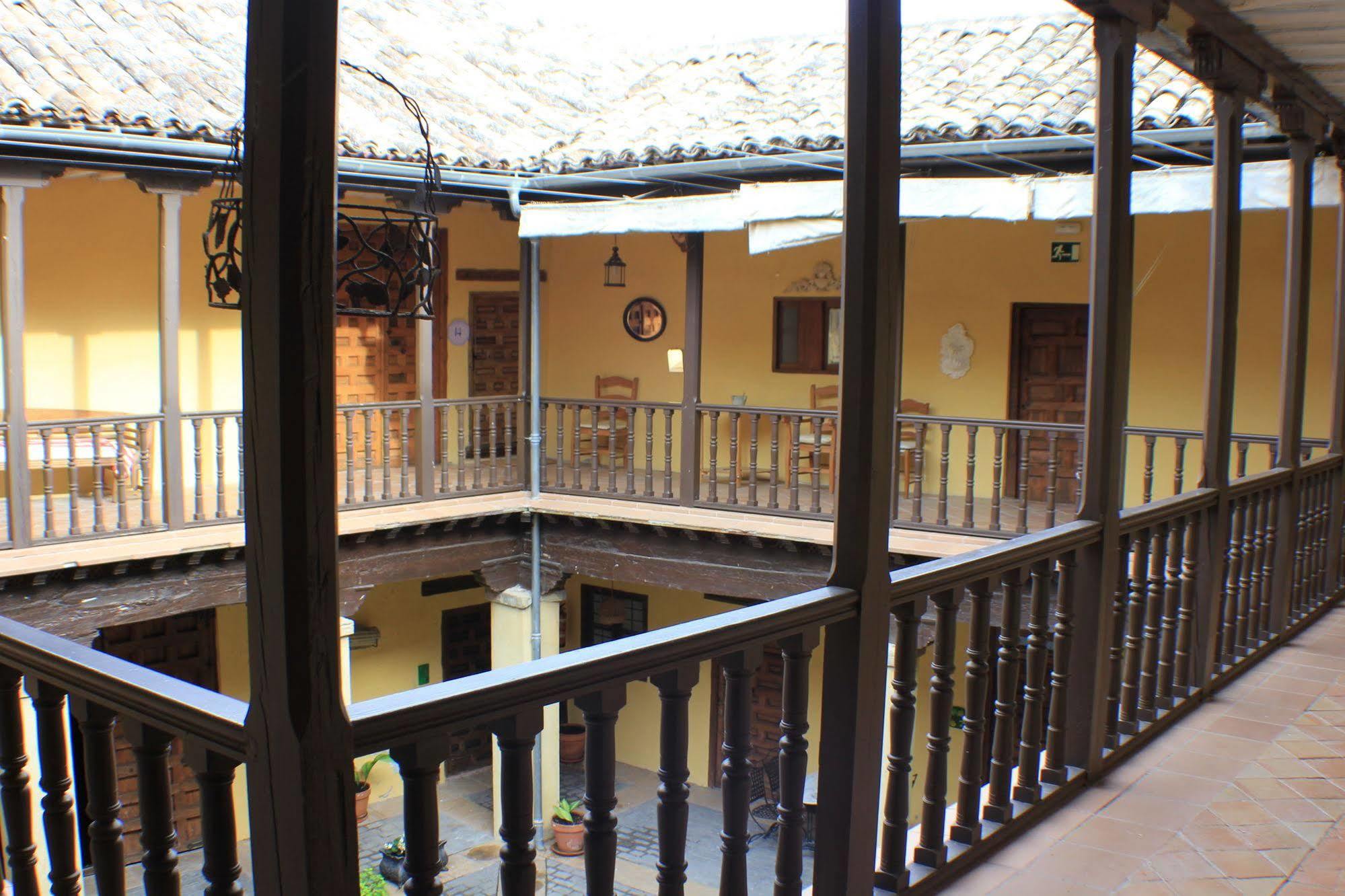 Casa Palacio Conde De Garcinarro Huete Exterior foto